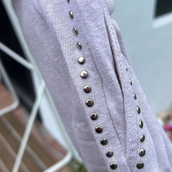 Monrow Sweats - Cream Colored Size Large with Pockets - Excellent Condition - Picture 5 of 5